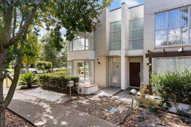 77 Popokatea Drive_2