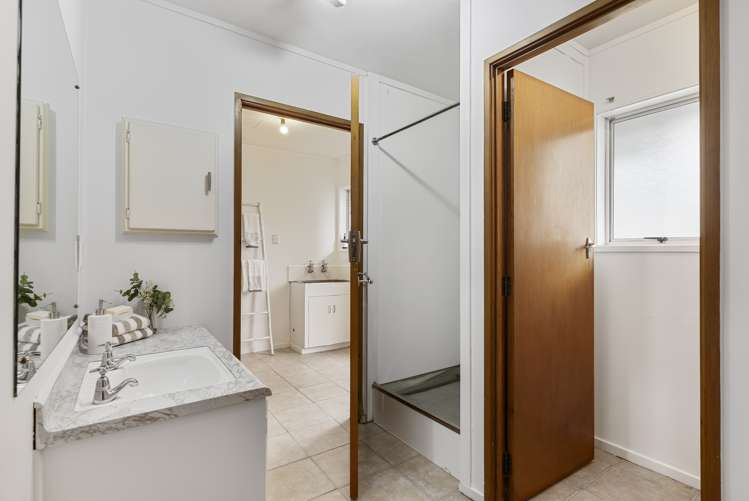 202 Rangatira Road Beach Haven_17