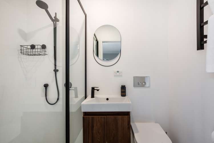 2 Pohue Grove Stokes Valley_26