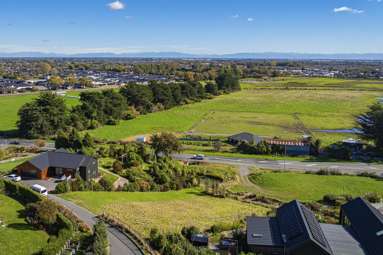 6 Redmund Spur Road_3