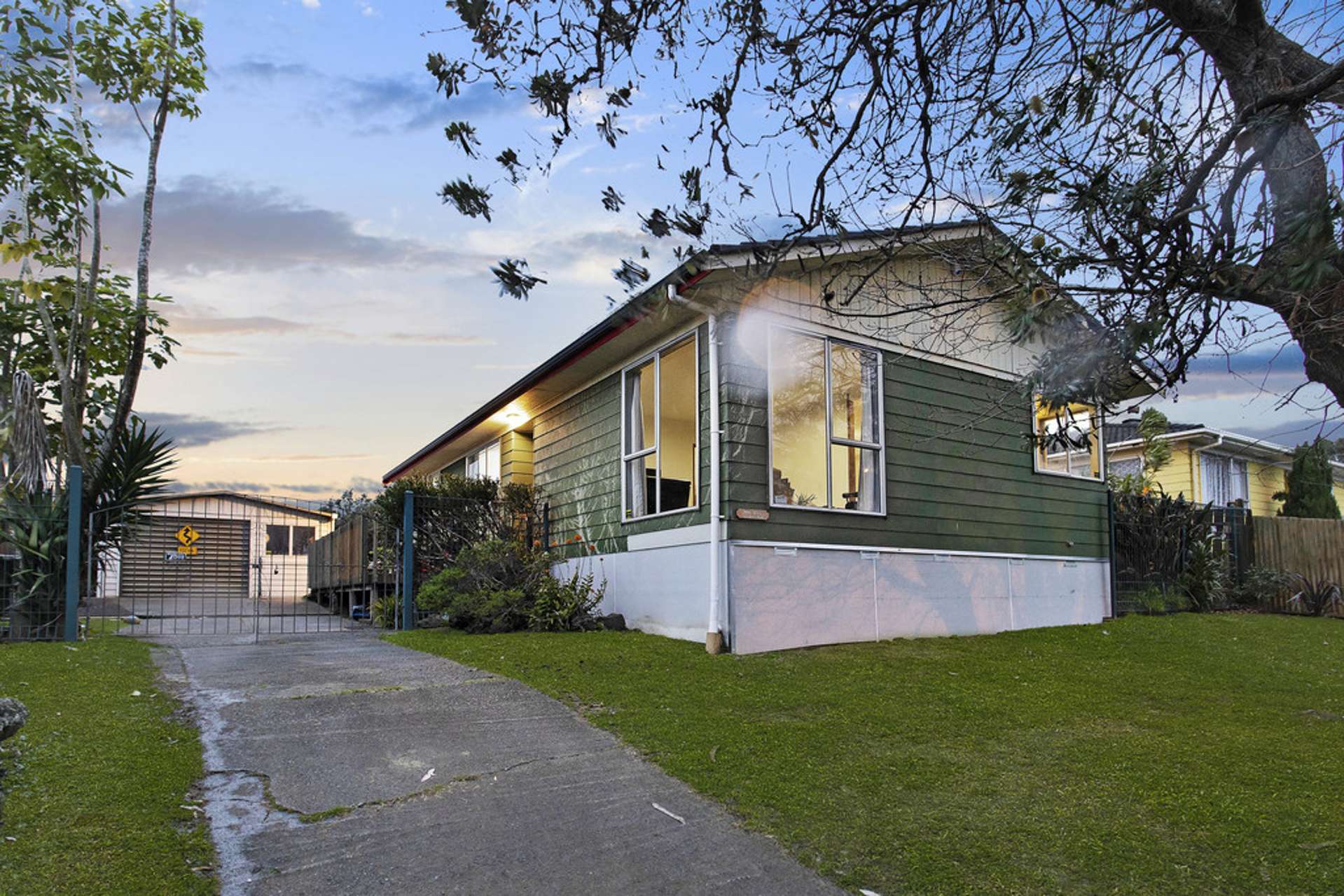 376 Roscommon Road Clendon Park_0