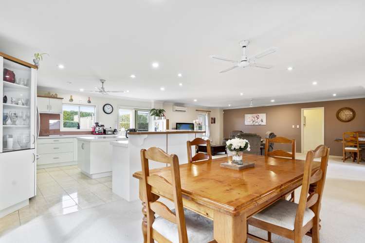 10 Aurora Avenue Welcome Bay_13