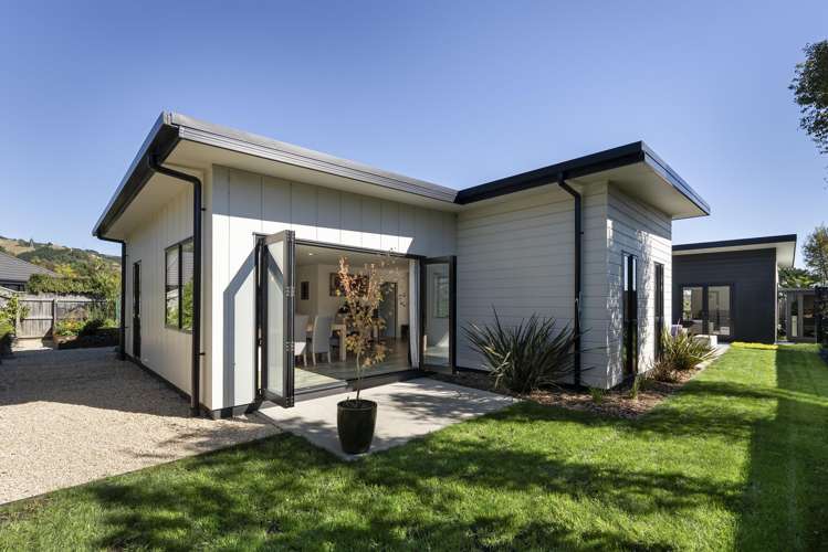 23 Pine Crest Drive Richmond_2