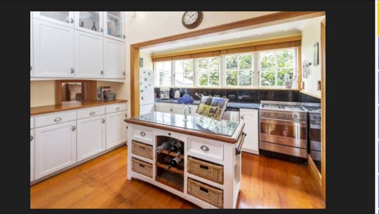 46 Bradbury Road Botany Downs_8