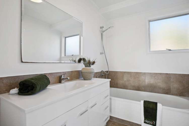 28 Holt Avenue Torbay_15