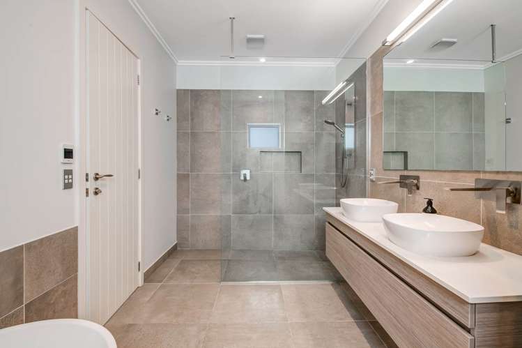 51 Balboa Drive Matakatia_15