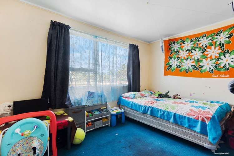 10 Blair Place Otara_14
