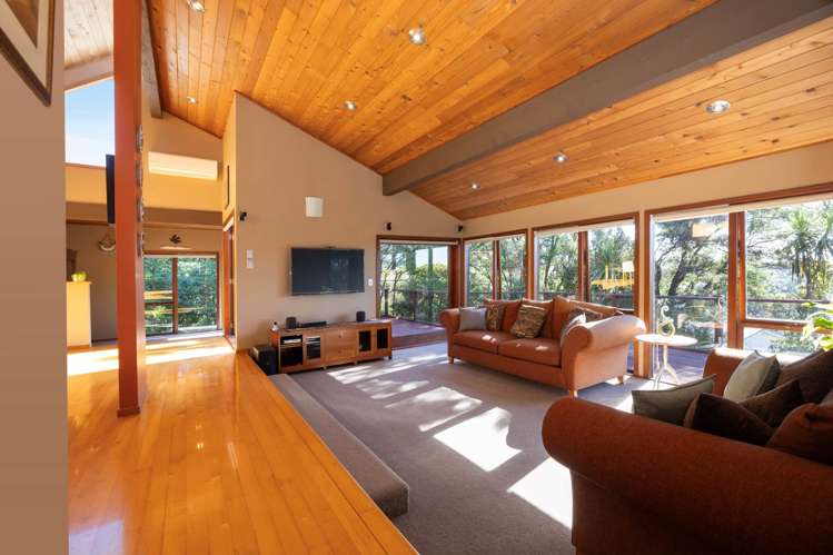 11a Longfellow Parade Glen Eden_10