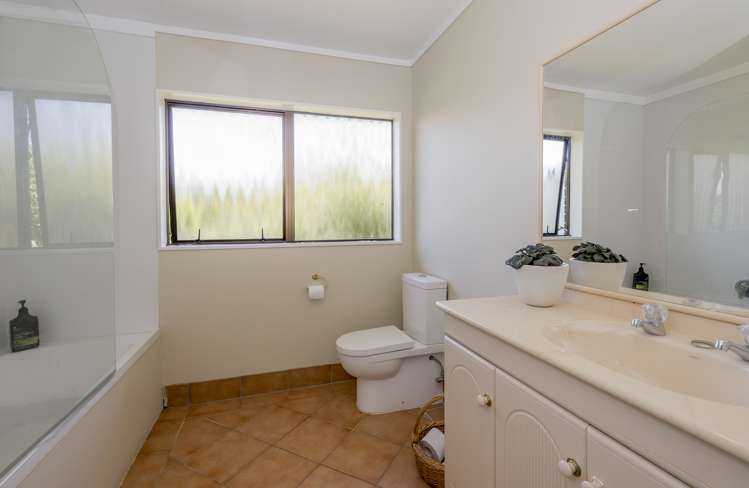 163 Langdale Avenue Paraparaumu_15