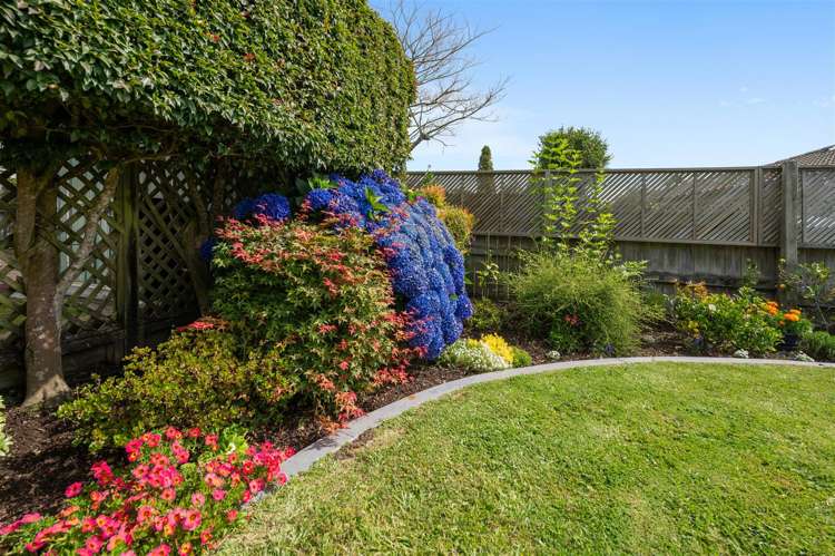 57 Basley Road Owhata_18