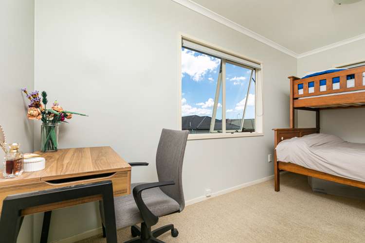 10 Lucienne Drive Ranui_12