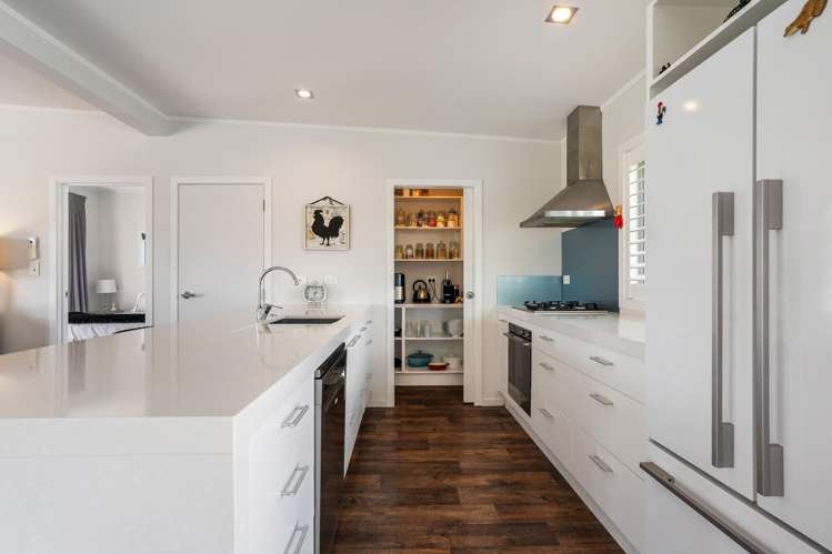 596 Waterways Parade Pauanui_5