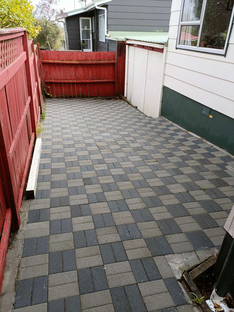 2/1 Pimento Place New Lynn_19