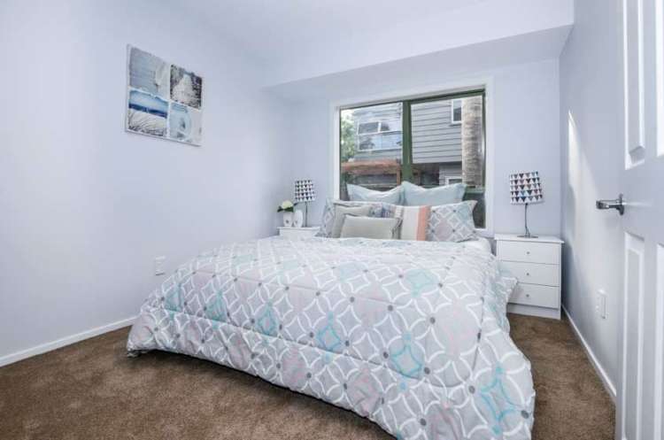 2/11 Woodbine Avenue Greenlane_16