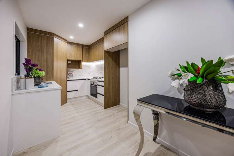 67C & 67D Russell Road Manurewa_12