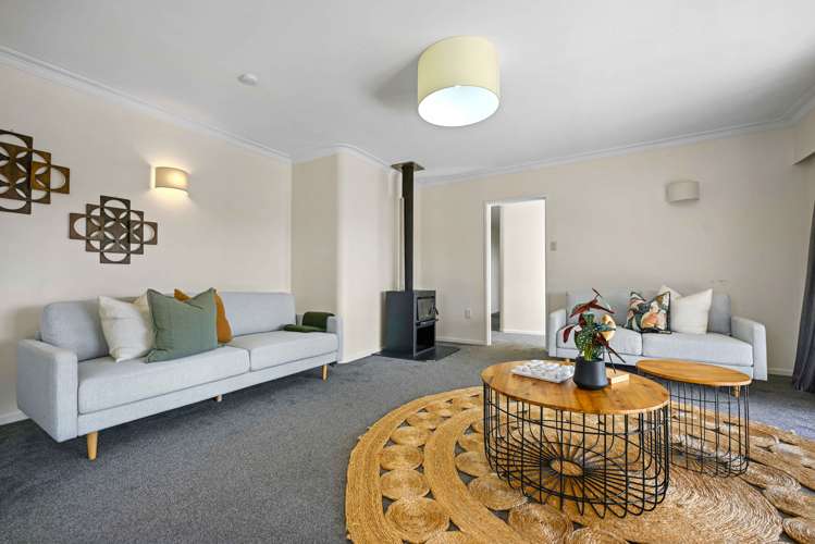 63 Macdonald Road Glenview_5