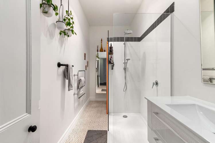 73 Austin Street Mount Victoria_25