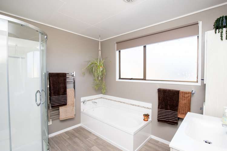 5 Mcquarrie Place Ngatea_10