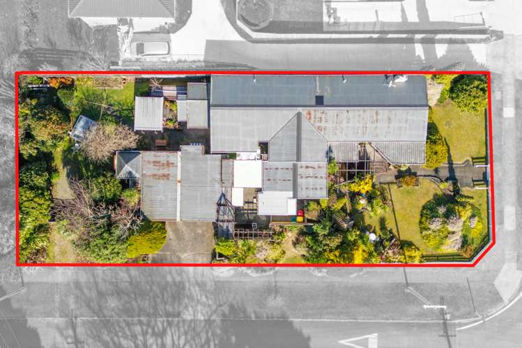 126 Kenny St Waihi_38