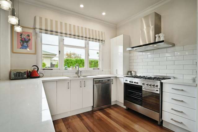 807 Tawa Street Mahora_3