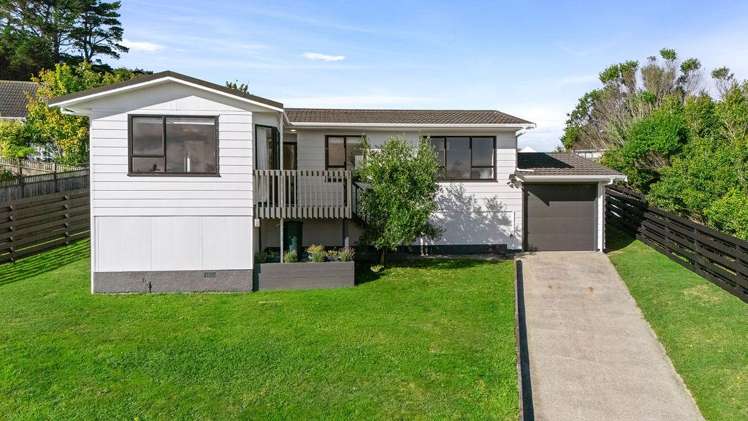 42 Dominica Crescent Grenada Village_22