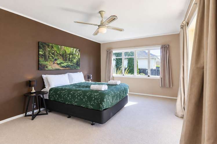 12 Devon Street Glenholme_14
