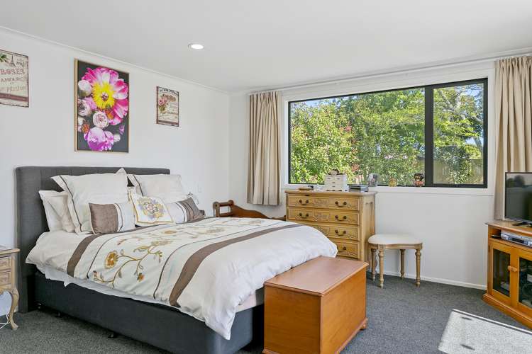 24 Tawa Street Hilltop_16