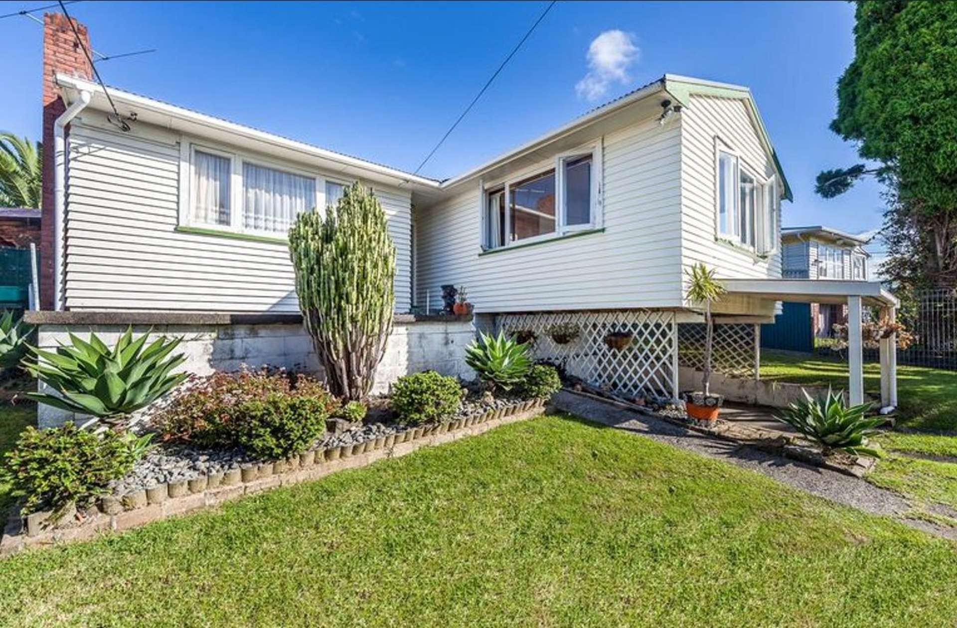 8 Binsted Road New Lynn_0
