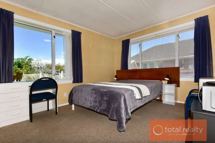 105 Springs Road Hornby_11