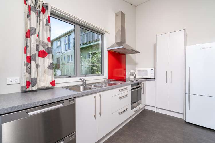 93d Canongate Dunedin Central_5