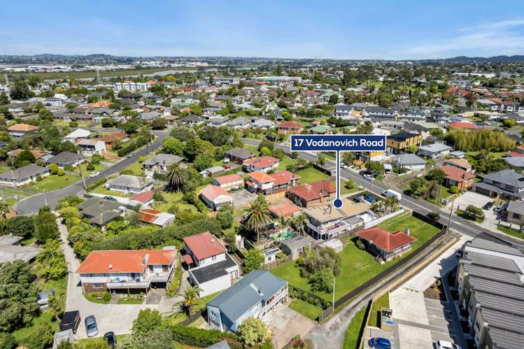 17 Vodanovich Road Te Atatu South_29