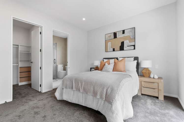 18 & 20 Furlough Road Opaheke_11