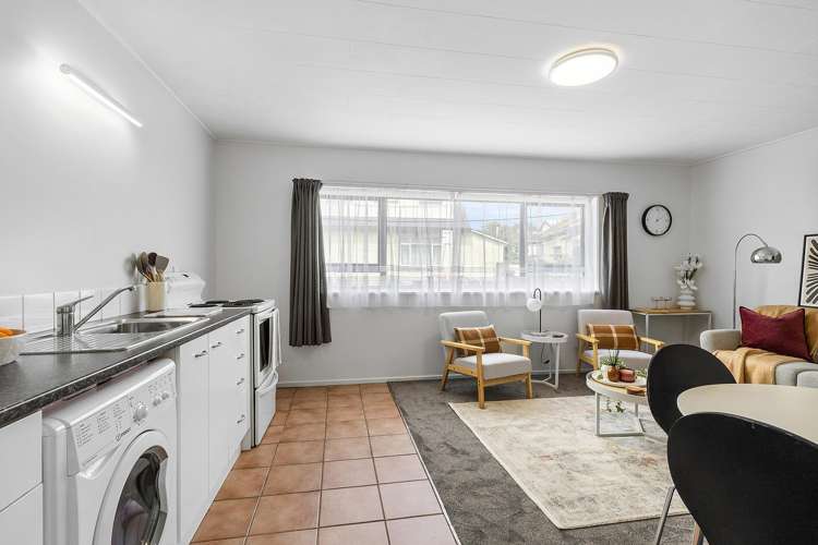 3/52 Russell Terrace Berhampore_5