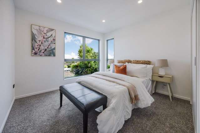 2/10 Vincent Street Howick_2