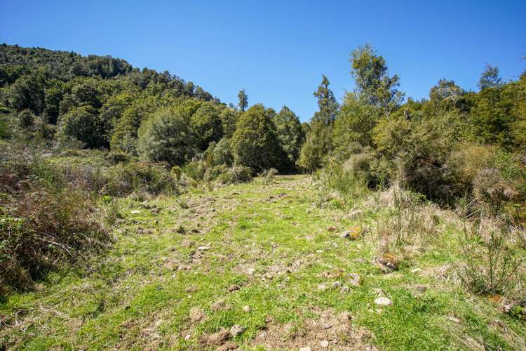 Owen Valley East Road Tasman_12