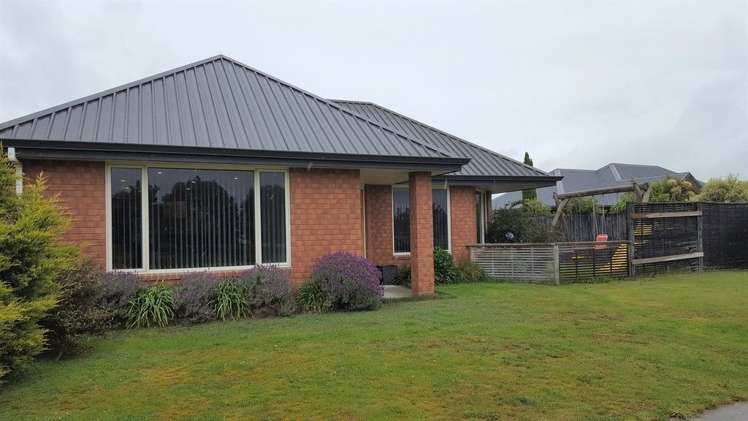 7 Hawkins Place Rangiora_0