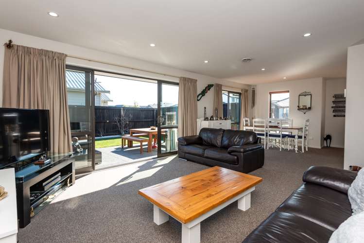 8 Winfield Drive Wigram_5