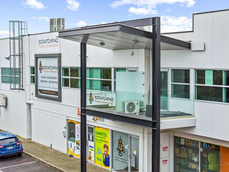 23/2 Bishop Dunn Place Botany Downs_18