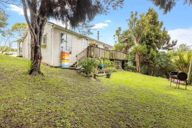 1 Norman Road Titirangi_1