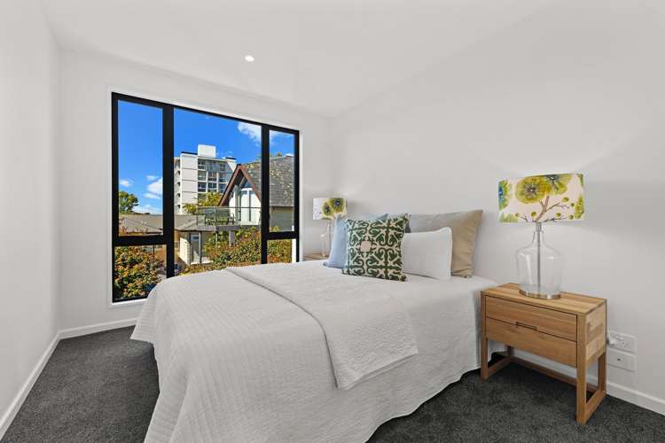 2/11 Carlton Mill Road Merivale_20