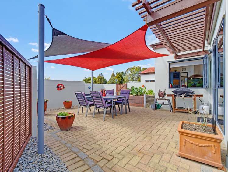 15 Edward Payton Grove Pukehangi_6