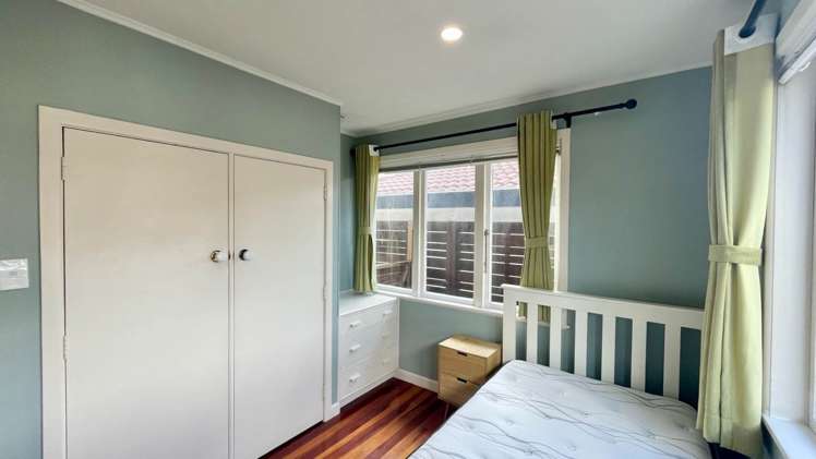 2/8 Belmont Terrace Milford_13