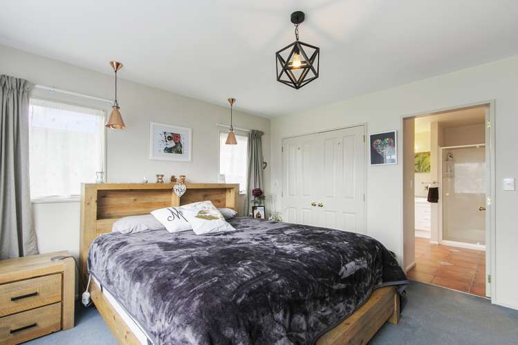 12 Kawatiri Grove Wainuiomata_12