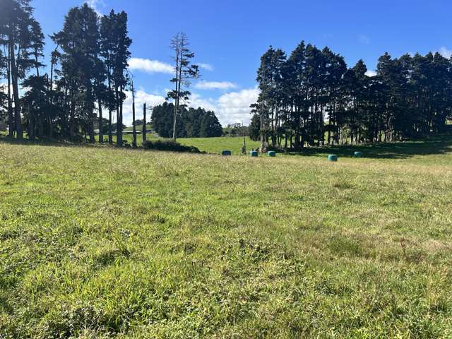 Near 741 Upland Road Egmont Village_4