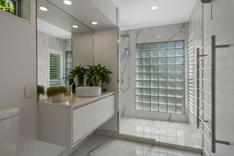 48 The Cliffs Britannia Heights_12