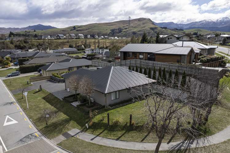 2 Quill Street Dalefield/Wakatipu Basin_12