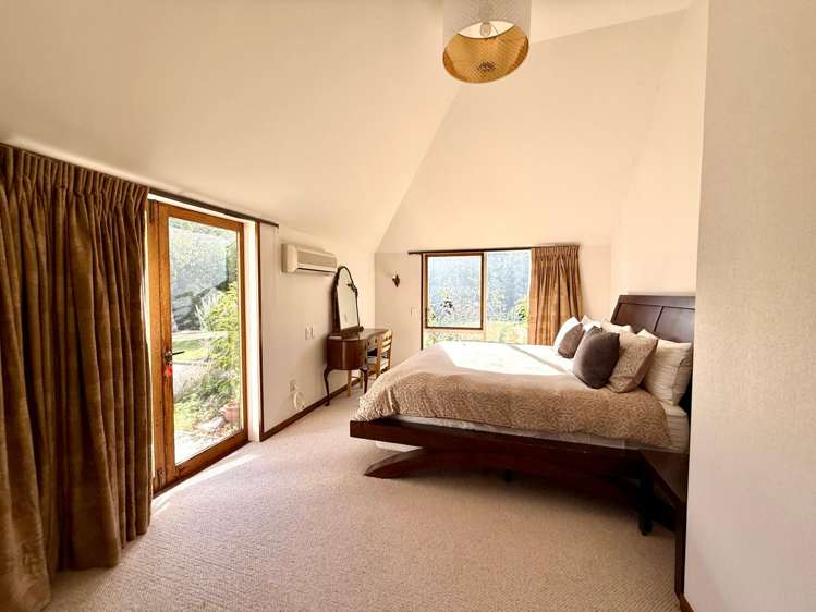  23 Helmores Lane Merivale_9