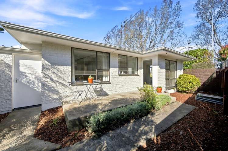 1/126 Lake Terrace Road Burwood_11