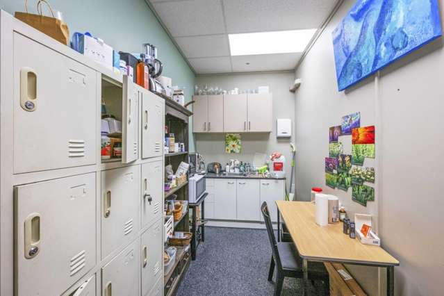 9/10 Wellington Street Howick_3