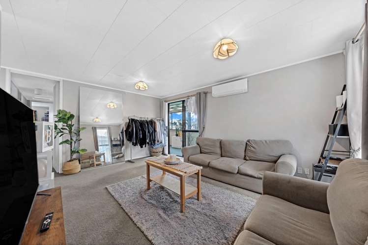 32 Clendon Avenue Papatoetoe_6